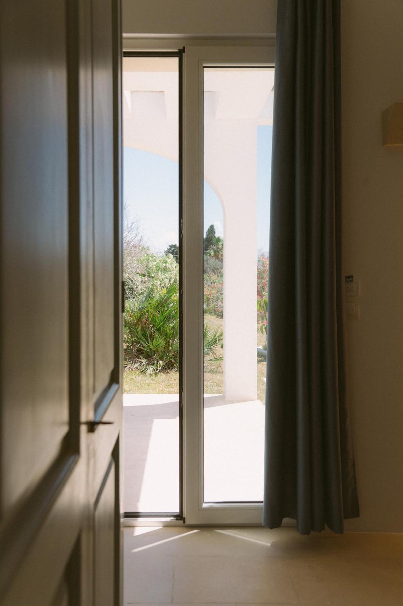 Villa Del Ponente Otranto Alimini Exterior photo