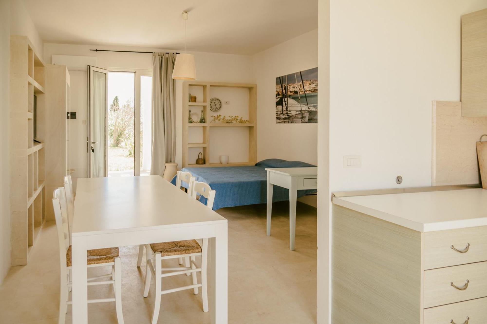 Villa Del Ponente Otranto Alimini Exterior photo